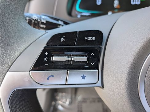 Certified 2026 Hyundai Elantra Hybrid FWD image 18