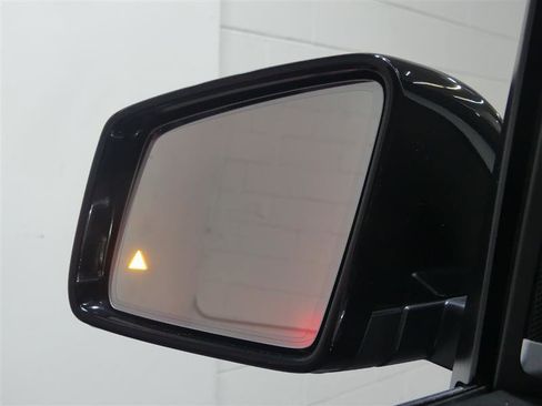 Used 2017 Mercedes-Benz GLS 550 4MATIC image 13