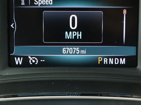 Used 2018 Buick Encore Sport Touring image 27