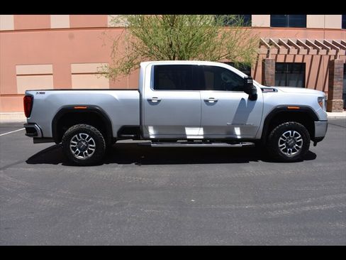 Used 2021 GMC Sierra 2500 SLE w/ SLE Convenience Package AWD/4WD image 1