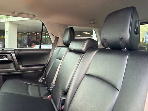 Used 2021 Toyota 4Runner TRD Off-Road Premium image 31