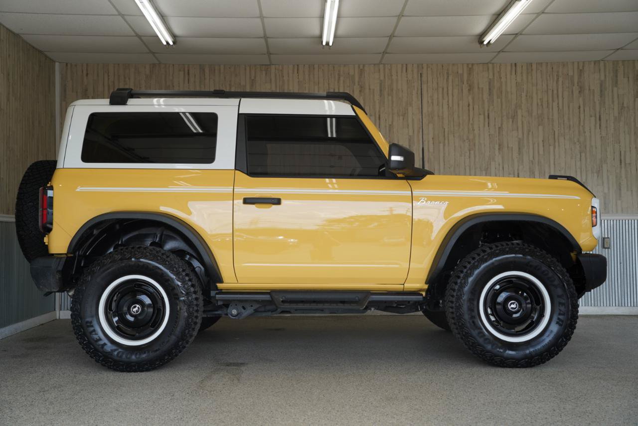 Used 2024 Ford Bronco Heritage Edition AWD/4WD image 6