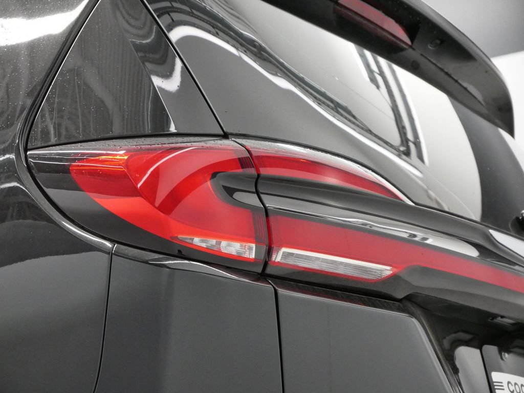 New 2026 Chrysler Pacifica Select AWD/4WD image 16