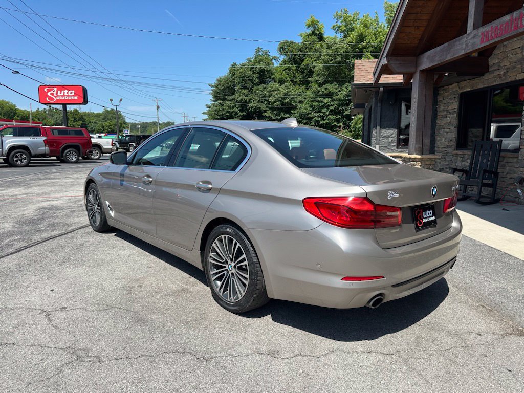 Used 2017 BMW 530i RWD image 3