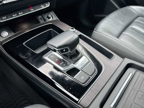 Used 2021 Audi Q5 Premium Plus image 32