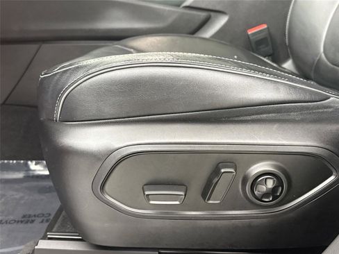 Used 2022 Jeep Grand Cherokee L Overland w/ MOPAR Finishing Package image 30