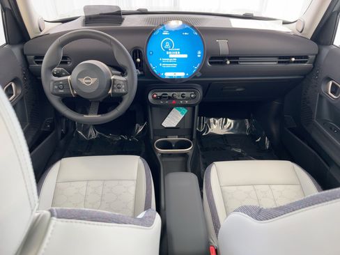 New 2026 MINI Cooper 4-Door Hardtop image 17