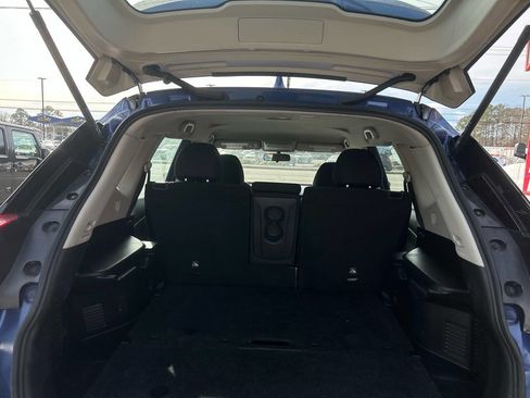 Used 2018 Nissan Rogue S image 38