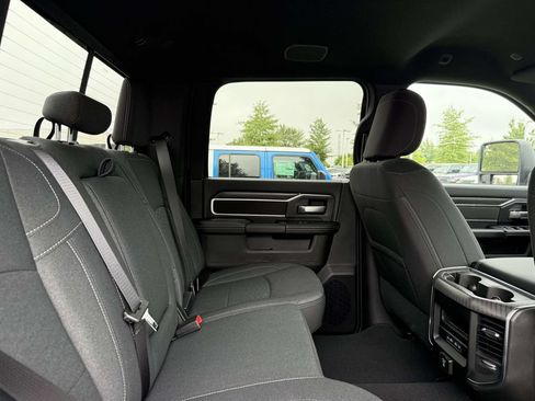 New 2026 RAM 2500 Big Horn AWD/4WD image 16