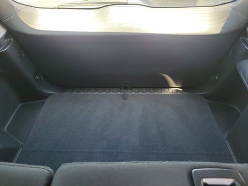 Used 2024 GMC Terrain SLE FWD image 10