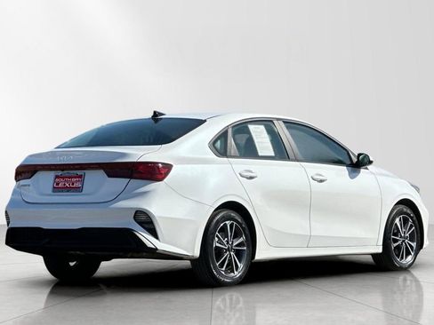 Used 2022 Kia Forte LXS image 6