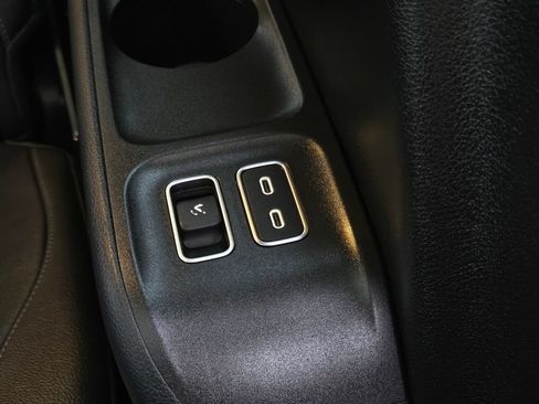 Used 2024 Mercedes-Benz GLS 450 4MATIC image 15