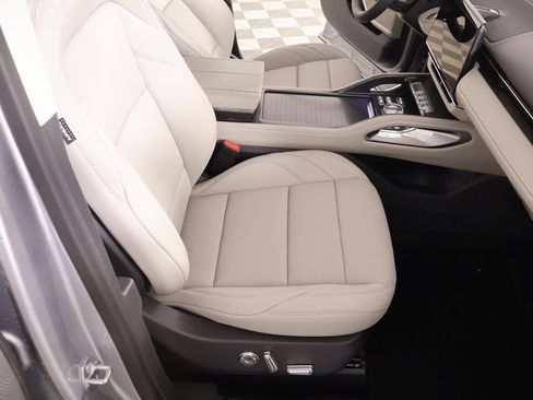 New 2026 Lincoln Nautilus Premier w/ Jet Appearance Package AWD/4WD image 13
