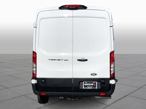 New 2026 Ford Transit 250 148 Medium Roof RWD image 4