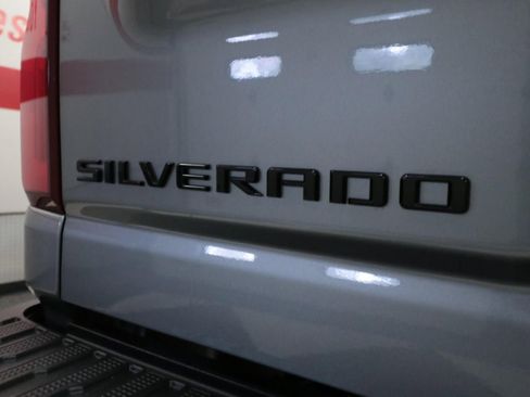 Used 2024 Chevrolet Silverado 2500 High Country w/ High Country Premium Package image 29