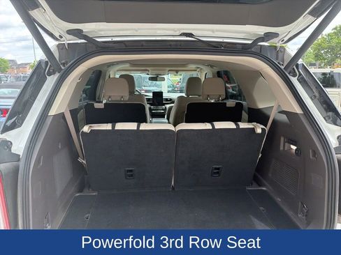 Certified 2021 Ford Explorer Platinum w/ Equipment Group 601A AWD/4WD image 3