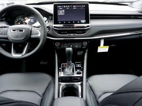 New 2026 Jeep Compass Limited image 10