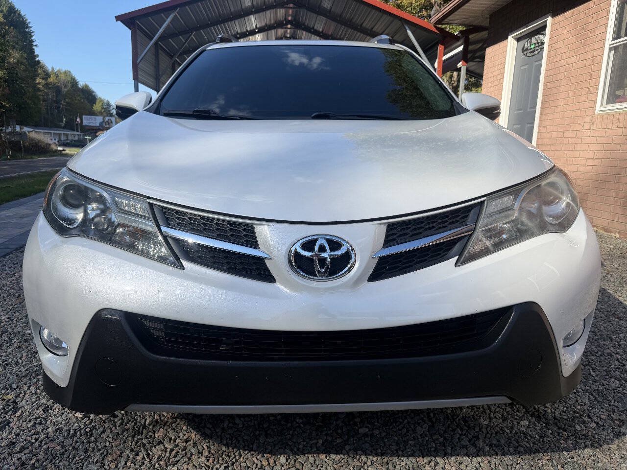 Used 2013 Toyota RAV4 Limited AWD/4WD image 2