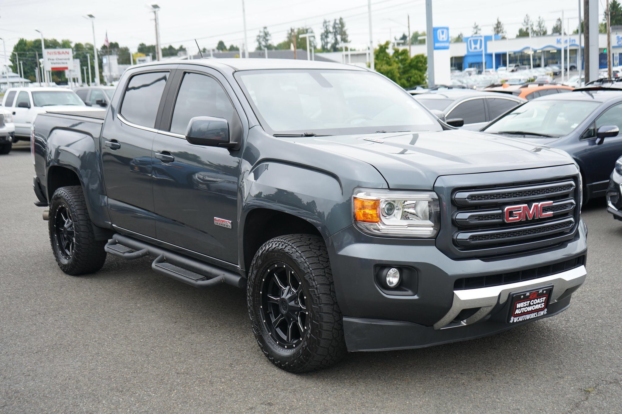 Used 2016 GMC Canyon SLE w/ All Terrain Package AWD/4WD image 7
