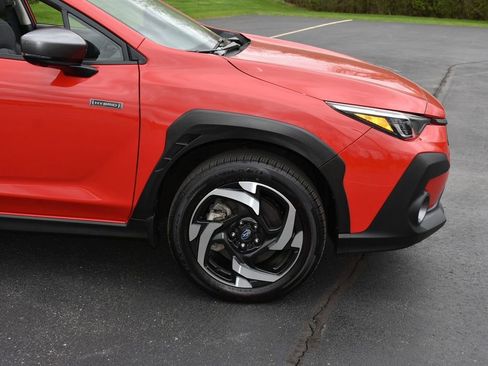 Used 2026 Subaru Crosstrek 2.5i Limited AWD/4WD image 3