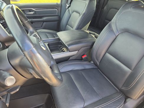 Used 2022 RAM 1500 Big Horn w/ Night Edition AWD/4WD image 16