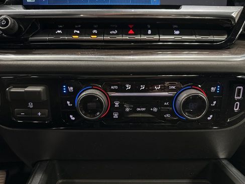 Certified 2022 Chevrolet Silverado 1500 LTZ w/ LTZ Premium Package image 33