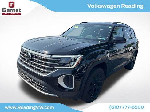 Used 2024 Volkswagen Atlas SE w/ Black Wheel Package AWD/4WD image 1