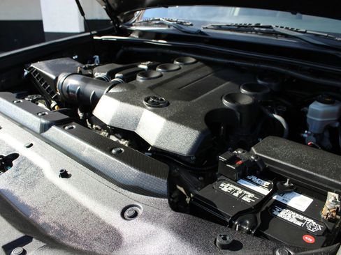 Used 2021 Toyota 4Runner SR5 RWD image 30