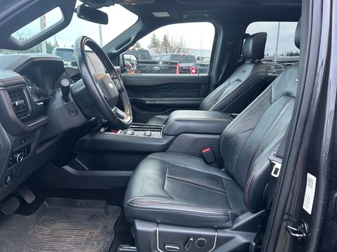 Certified 2023 Ford Expedition Max Platinum image 5