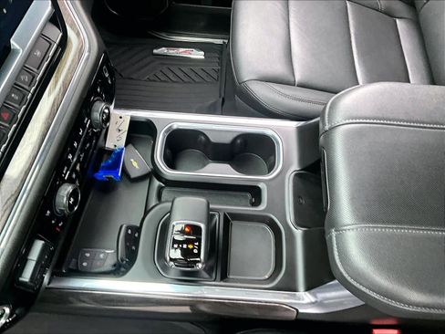 Used 2023 Chevrolet Silverado 1500 LTZ image 19