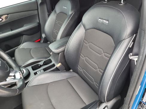 Used 2023 Kia Forte GT-Line w/ GT-Line Premium Package image 15