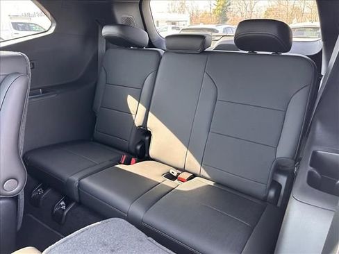 Used 2026 Buick Enclave Preferred w/ Power Package image 22