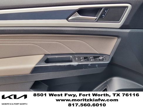Used 2021 Volkswagen Atlas Cross Sport SE w/ Panoramic Sunroof Package FWD image 22