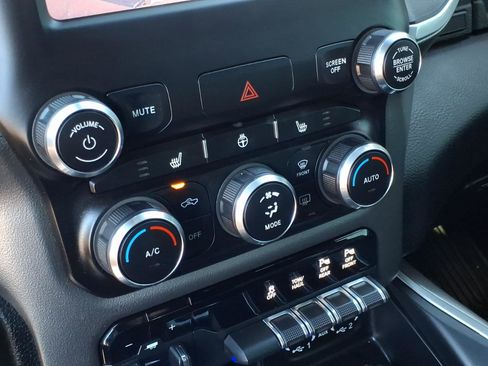 Used 2020 RAM 1500 Big Horn image 32