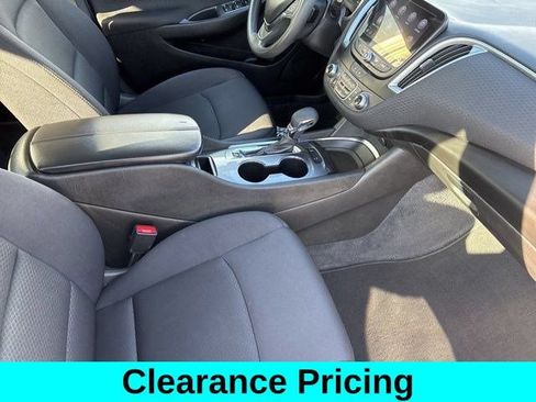 Used 2024 Chevrolet Malibu LT FWD image 39