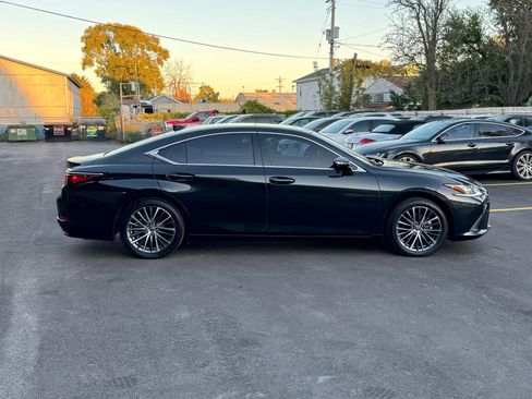 Used 2022 Lexus ES 350 w/ Premium Package image 18