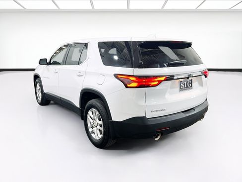 Used 2022 Chevrolet Traverse LS FWD image 6