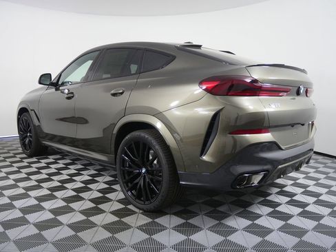 Used 2027 BMW X6 xDrive40i w/ Executive Package AWD/4WD image 5
