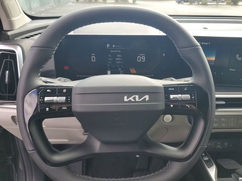 New 2026 Kia Sorento S w/ S Panoramic Sunroof Package FWD image 11