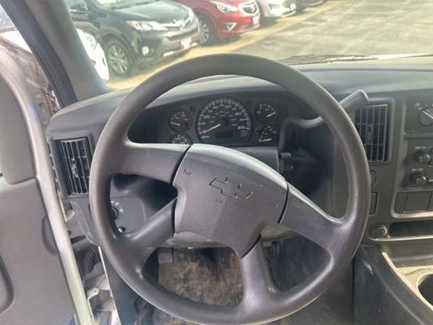 Used 2003 Chevrolet Express 3500 image 6