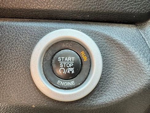 Used 2016 RAM 2500 Laramie AWD/4WD image 14