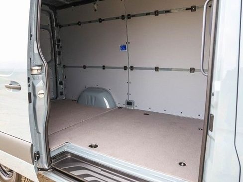 New 2025 Mercedes-Benz Sprinter 2500 image 21
