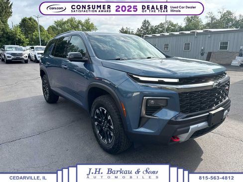 Used 2025 Chevrolet Traverse Z71 w/ Enhanced Driving Package AWD/4WD image 1