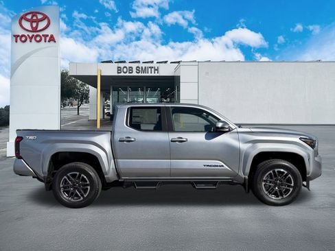 New 2026 Toyota Tacoma TRD Sport image 4