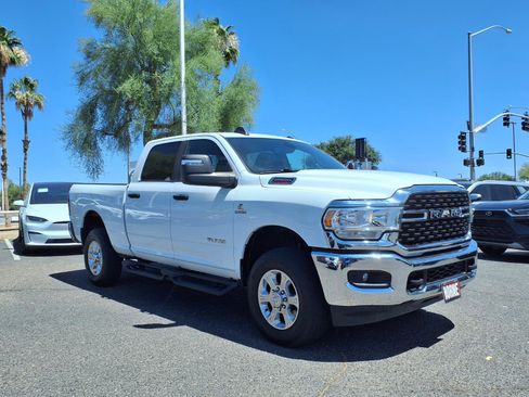 Used 2024 RAM 2500 Big Horn AWD/4WD image 3