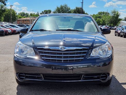 Used 2010 Chrysler Sebring Limited FWD image 6