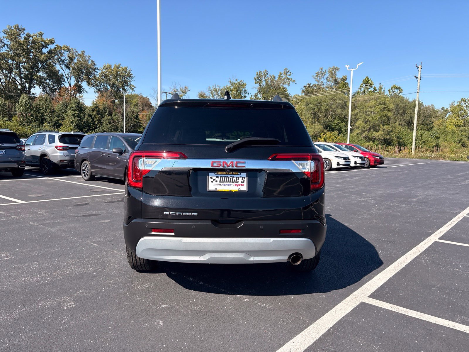 Used 2021 GMC Acadia SLE w/ Driver Convenience Package FWD image 6