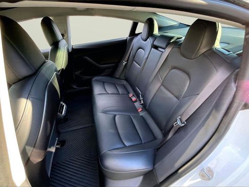 Used 2020 Tesla Model 3 Long Range image 22