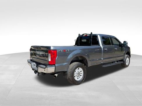 Used 2019 Ford F250 XLT w/ XLT Value Package AWD/4WD image 3