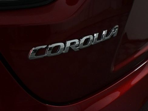 Used 2022 Toyota Corolla XSE image 27